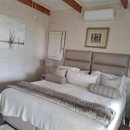 Milky Way Executive Suite Hermanus Exterior foto