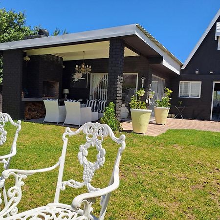 Milky Way Executive Suite Hermanus Exterior foto